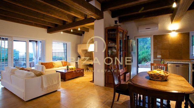 Luxe en statige finca met enorm perceel - dichtbij Ibiza en Santa Eulalia te koop, Ibiza - Luxe en statige finca met enorm perceel - dichtbij Ibiza en Santa Eulalia te huur, Ibiza