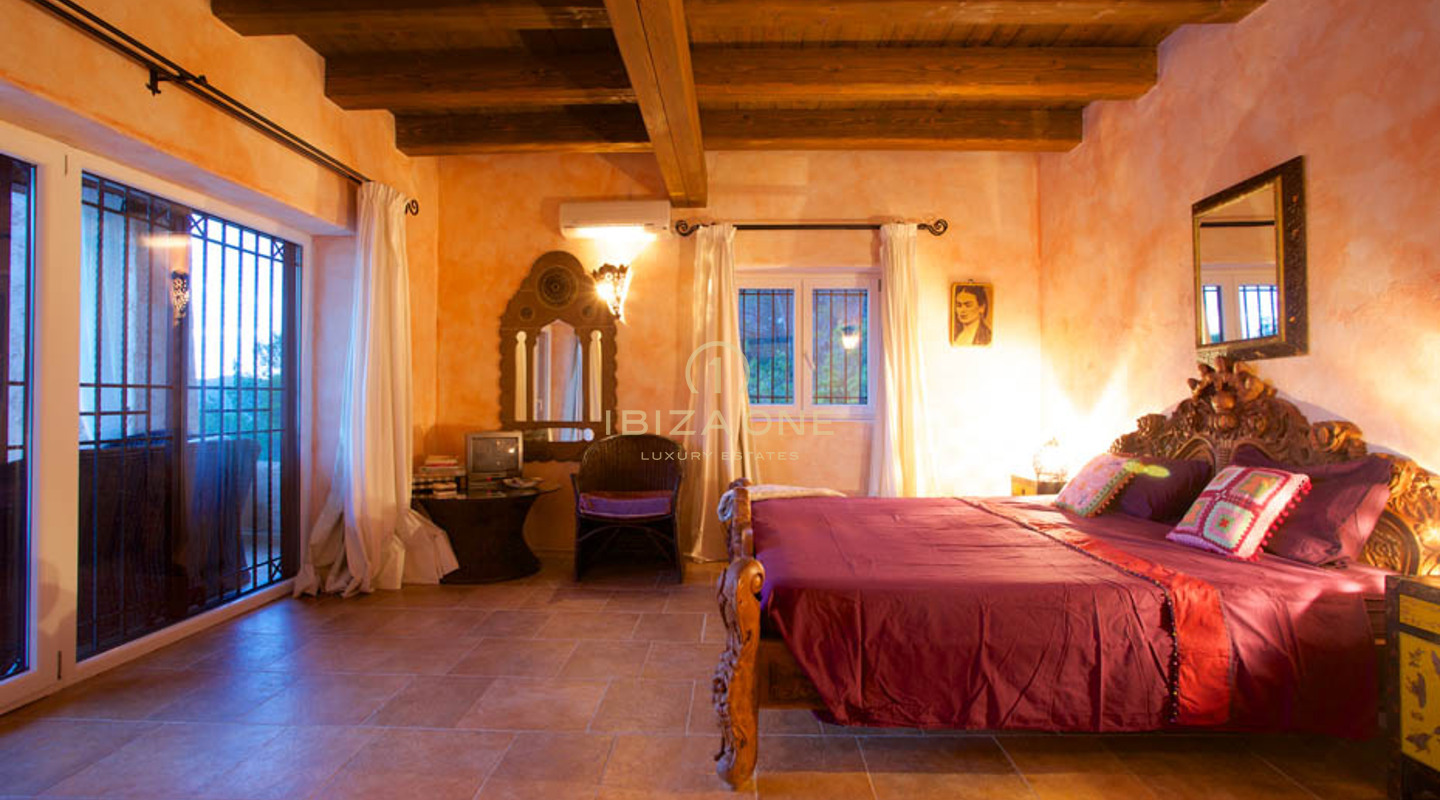 Finca de luxe et seigneuriale avec immense terrain - près d'Ibiza et Santa Eulalia à vendre, Ibiza - Finca de luxe et seigneuriale avec immense terrain - près d'Ibiza et Santa Eulalia à louer, Ibiza