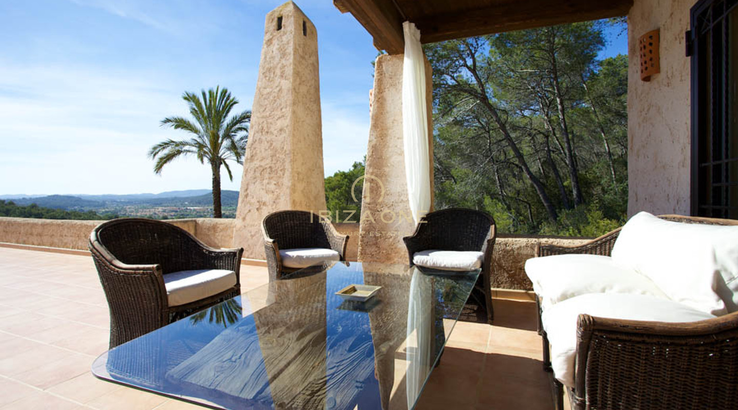 Finca de luxe et seigneuriale avec immense terrain - près d'Ibiza et Santa Eulalia à vendre, Ibiza - Finca de luxe et seigneuriale avec immense terrain - près d'Ibiza et Santa Eulalia à louer, Ibiza