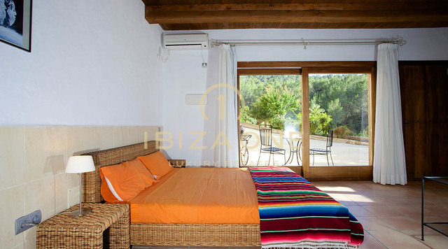 Luxuriöse und herrschaftliche Finca mit riesigem Grundstück – in der Nähe von Ibiza und Santa Eulalia zu verkaufen, Ibiza – Luxuriöse und herrschaftliche Finca mit riesigem Grundstück – in der Nähe von Ibiza und Santa Eulalia zu vermieten, Ibiza