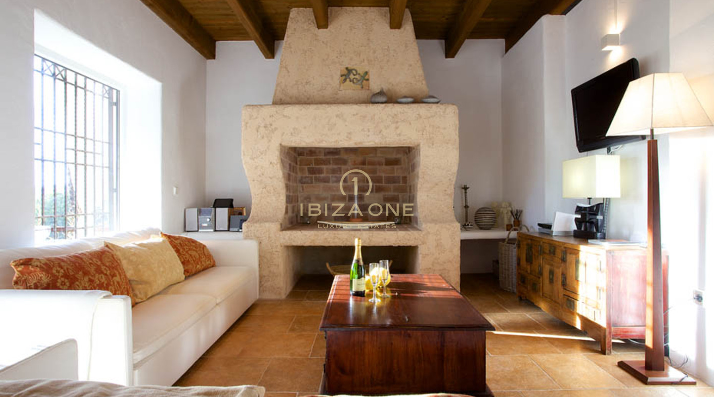 Luxury and manorial finca with huge plot - close to Ibiza and Santa Eulalia for sale, Ibiza - Luxury and manorial finca with huge plot - close to Ibiza and Santa Eulalia for rent, Ibiza