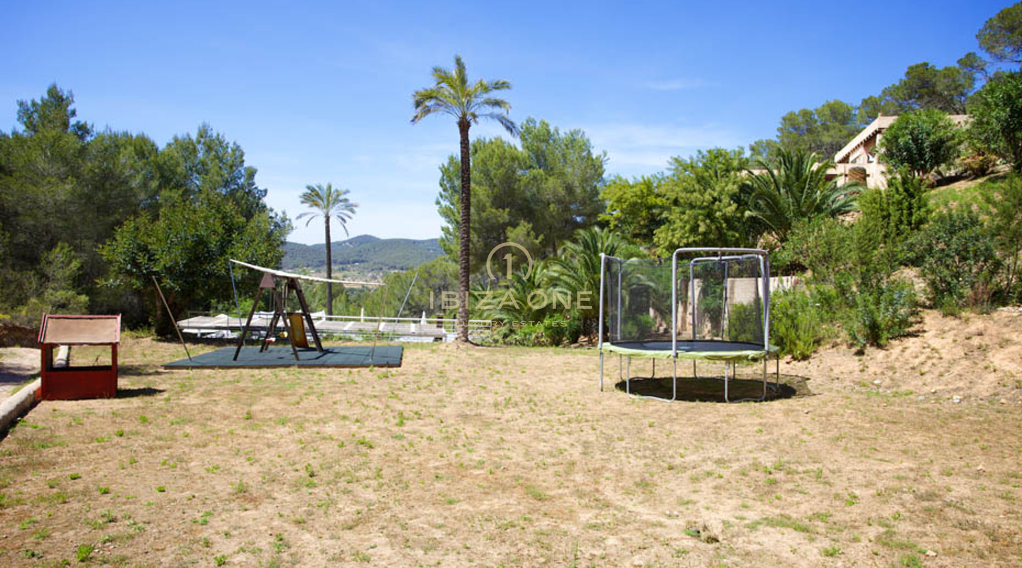 Finca de luxe et seigneuriale avec immense terrain - près d'Ibiza et Santa Eulalia à vendre, Ibiza - Finca de luxe et seigneuriale avec immense terrain - près d'Ibiza et Santa Eulalia à louer, Ibiza