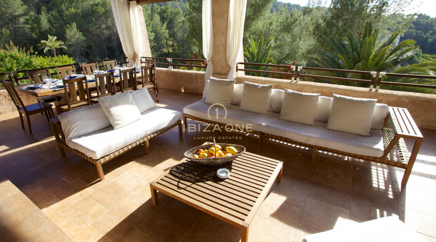 Luxury and manorial finca with huge plot - close to Ibiza and Santa Eulalia for sale, Ibiza - Luxury and manorial finca with huge plot - close to Ibiza and Santa Eulalia for rent, Ibiza