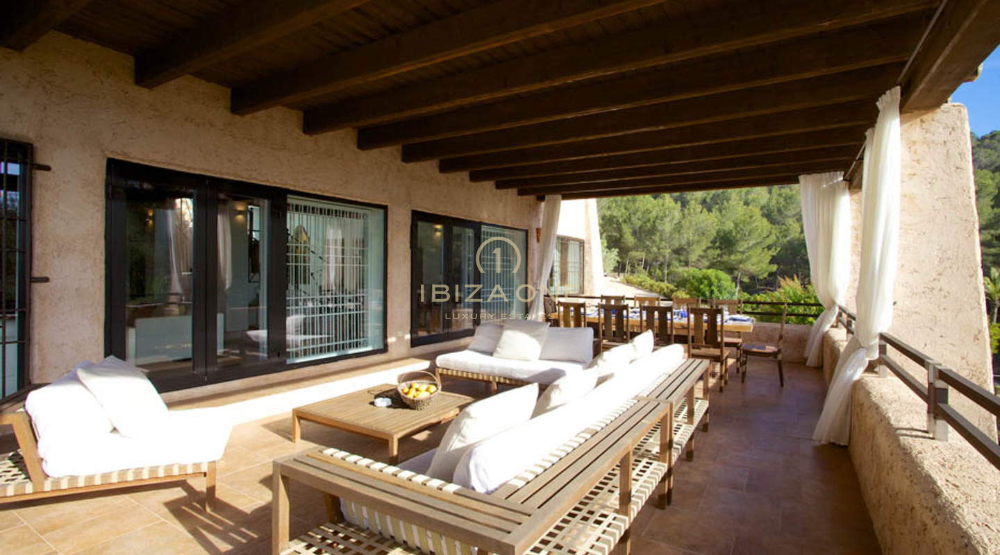 Finca de luxe et seigneuriale avec immense terrain - près d'Ibiza et Santa Eulalia à vendre, Ibiza - Finca de luxe et seigneuriale avec immense terrain - près d'Ibiza et Santa Eulalia à louer, Ibiza