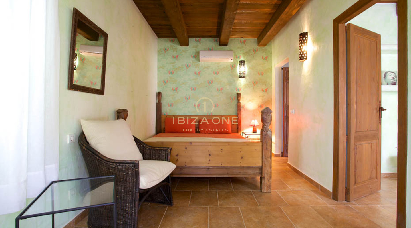 Luxury and manorial finca with huge plot - close to Ibiza and Santa Eulalia for sale, Ibiza - Luxury and manorial finca with huge plot - close to Ibiza and Santa Eulalia for rent, Ibiza