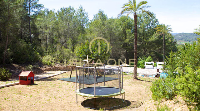 Finca de luxe et seigneuriale avec immense terrain - près d'Ibiza et Santa Eulalia à vendre, Ibiza - Finca de luxe et seigneuriale avec immense terrain - près d'Ibiza et Santa Eulalia à louer, Ibiza