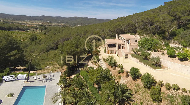 Finca señorial de lujo con gran parcela - cerca de Ibiza y Santa Eulalia en venta, Ibiza - Finca señorial de lujo con gran parcela - cerca de Ibiza y Santa Eulalia en alquiler, Ibiza