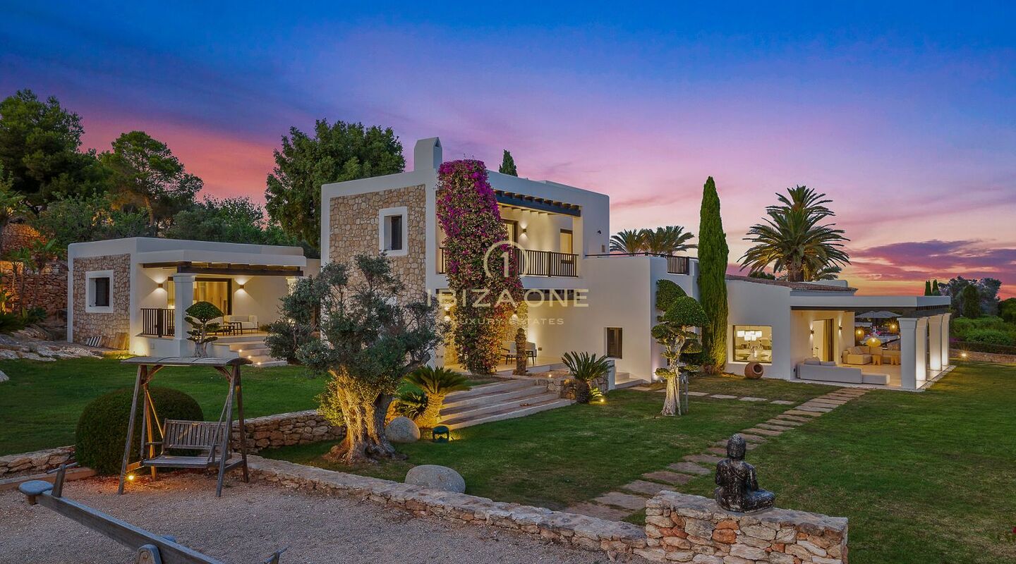 Super luxury property / villa in Ibiza with breathtaking views for sale, Ibiza - Super luxury property / villa in Ibiza with breathtaking views for rent, Ibiza