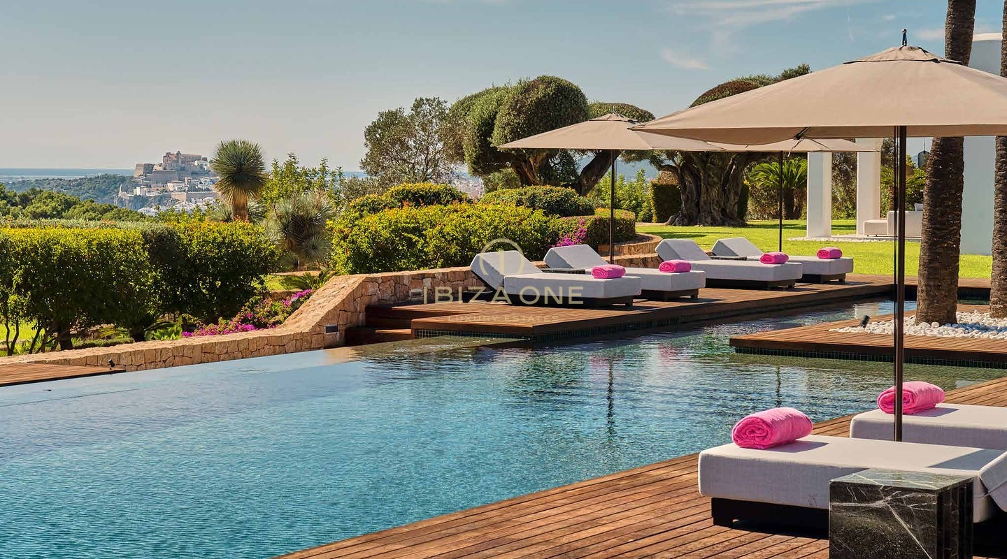 Propiedad / villa de superlujo en Ibiza con impresionantes vistas en venta, Ibiza - Propiedad / villa de superlujo en Ibiza con impresionantes vistas en alquiler, Ibiza