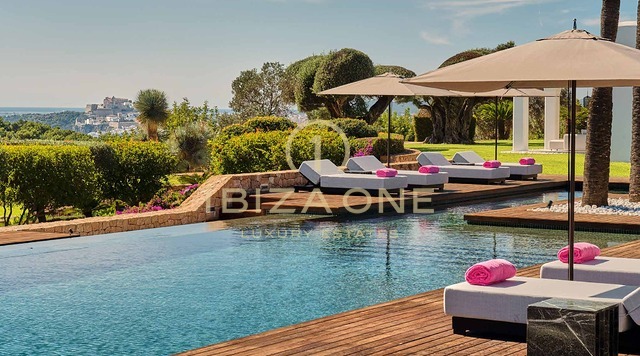 Super luxury property / villa in Ibiza with breathtaking views for sale, Ibiza - Super luxury property / villa in Ibiza with breathtaking views for rent, Ibiza