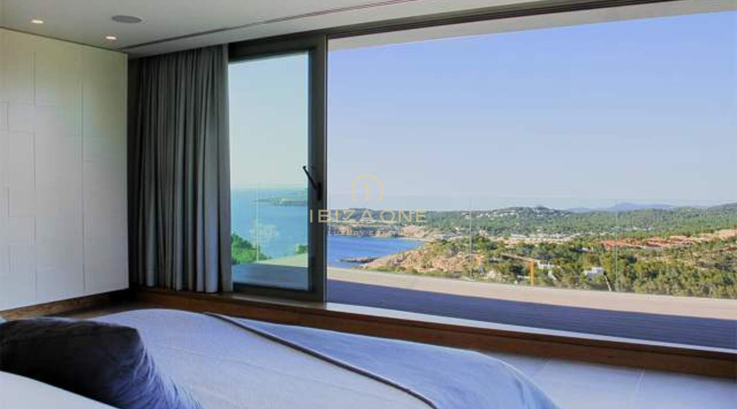 Luxe en moderne villa met spectaculair uitzicht op de kust van Cala Tarida en de zonsondergangen te koop, Ibiza - Luxe en moderne villa met spectaculair uitzicht op de kust van Cala Tarida en de zonsondergangen te huur, Ibiza