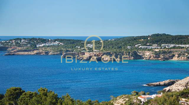 Villa de luxe et moderne avec vue spectaculaire sur la côte de Cala Tarida et les couchers de soleil à vendre, Ibiza - Villa de luxe et moderne avec vue spectaculaire sur la côte de Cala Tarida et les couchers de soleil à louer, Ibiza