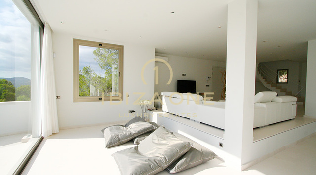 Moderne villa op Ibiza met fantastisch uitzicht op zee te koop, Ibiza - Moderne villa op Ibiza met fantastisch uitzicht op zee te huur, Ibiza