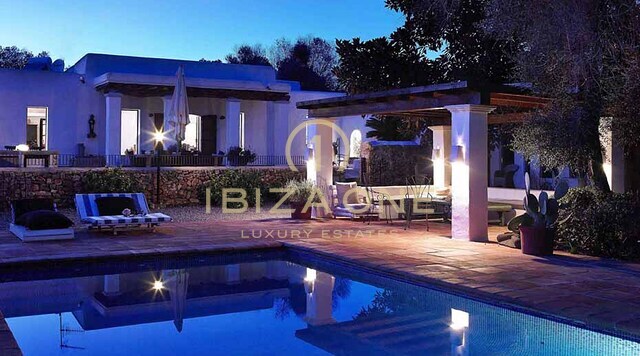 Prachtige Ibiziaanse finca/villa met schitterend uitzicht op het platteland te koop, Ibiza - Prachtige Ibiziaanse finca/villa met schitterend uitzicht op het platteland te huur, Ibiza