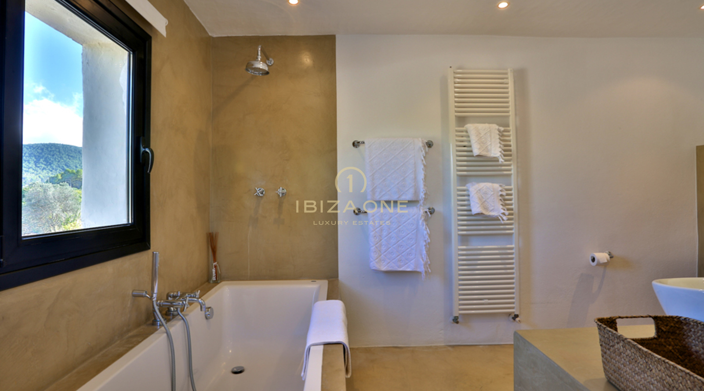Maison de campagne / villa de luxe avec maison d'hôtes et beau jardin à vendre, Ibiza - Maison de campagne / villa de luxe avec maison d'hôtes et beau jardin à louer, Ibiza