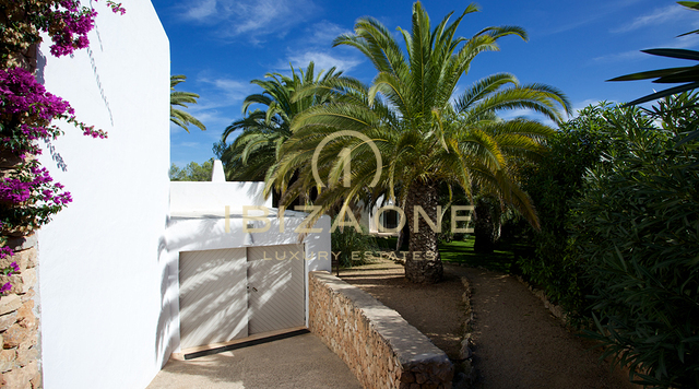 Casa di campagna / villa di lusso con dependance e splendido giardino in vendita, Ibiza - Casa di campagna / villa di lusso con dependance e splendido giardino in affitto, Ibiza