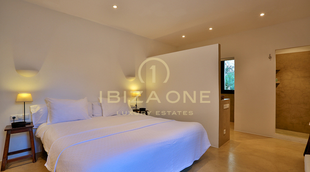 Casa de campo / villa de lujo con encanto con casa de invitados y hermoso jardín en venta, Ibiza - Casa de campo / villa de lujo con encanto con casa de invitados y hermoso jardín en alquiler, Ibiza