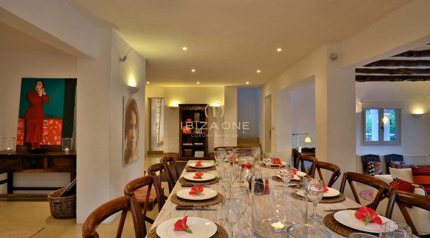 Casa de campo / villa de lujo con encanto con casa de invitados y hermoso jardín en venta, Ibiza - Casa de campo / villa de lujo con encanto con casa de invitados y hermoso jardín en alquiler, Ibiza
