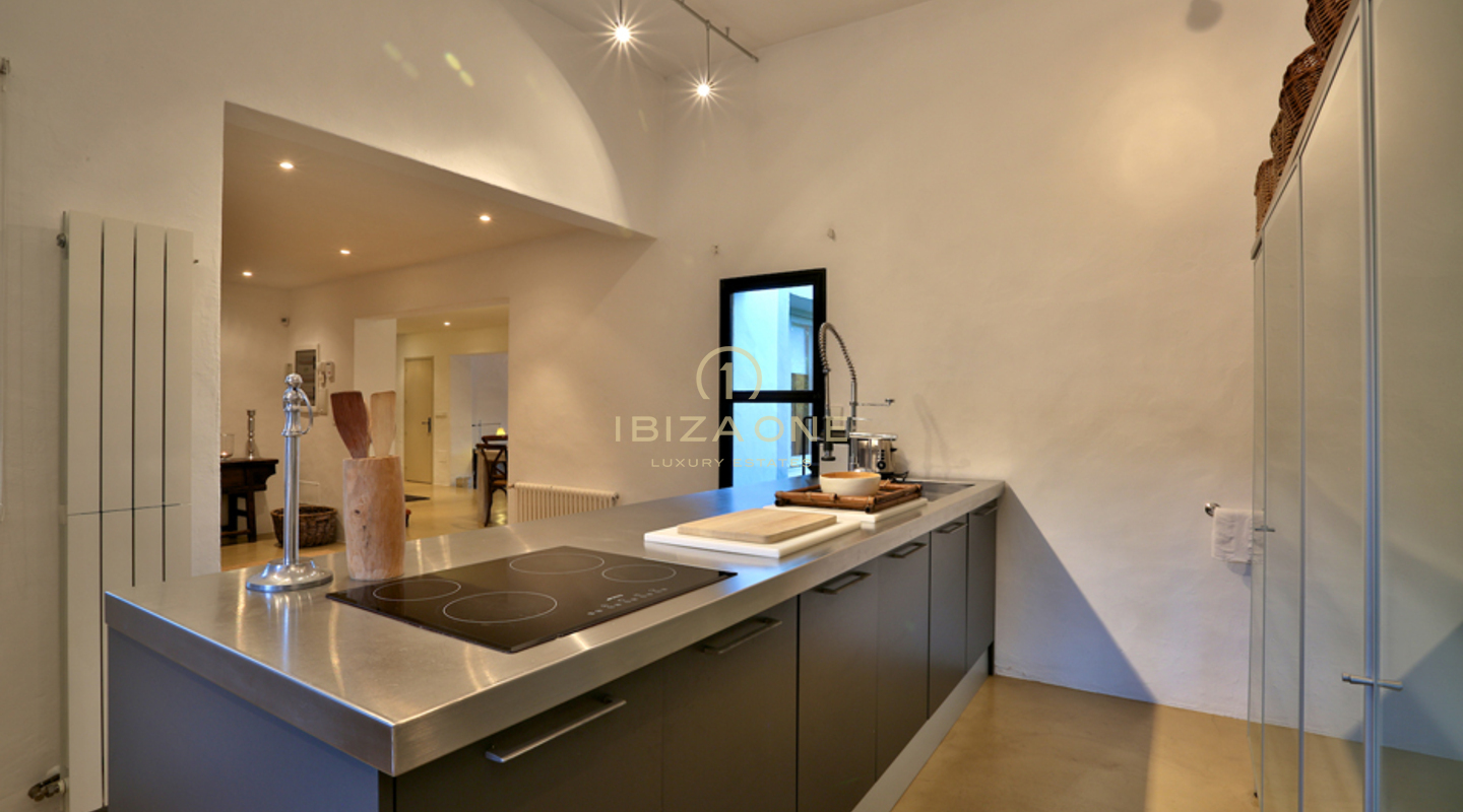 Luxury Charming country house / villa with guest house and beautiful garden for sale, Ibiza - Luxury Charming country house / villa with guest house and beautiful garden for rent, Ibiza