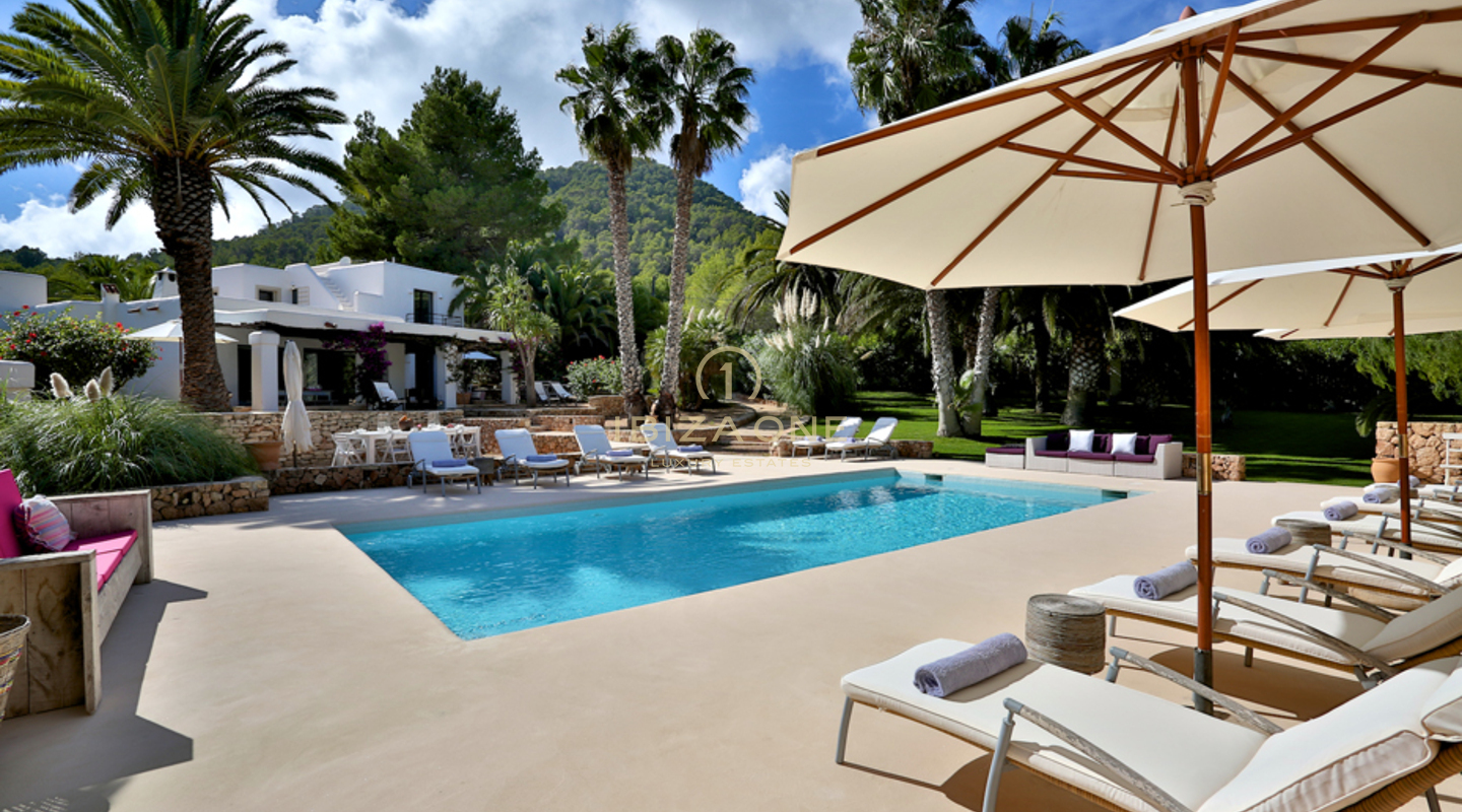 Maison de campagne / villa de luxe avec maison d'hôtes et beau jardin à vendre, Ibiza - Maison de campagne / villa de luxe avec maison d'hôtes et beau jardin à louer, Ibiza