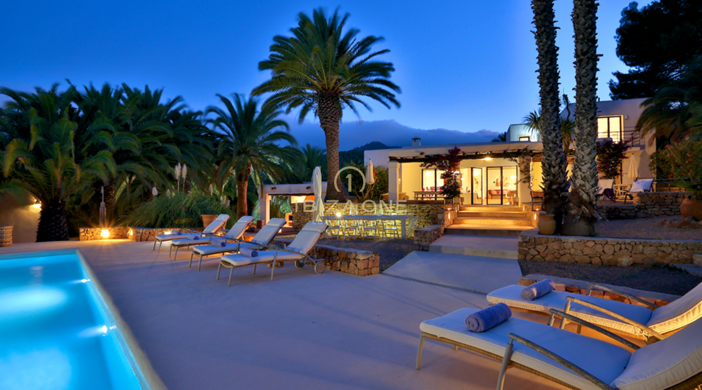 Casa di campagna / villa di lusso con dependance e splendido giardino in vendita, Ibiza - Casa di campagna / villa di lusso con dependance e splendido giardino in affitto, Ibiza
