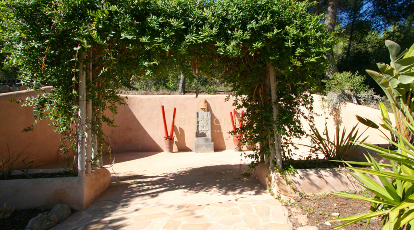 Lussuosa e spaziosa proprietà/villa in prima linea con casa principale, dependance, 2 piscine e accesso privato al mare in vendita, Ibiza - Lussuosa e spaziosa proprietà/villa in prima linea con casa principale, dependance, 2 piscine e accesso privato al mare in affitto, Ibiza