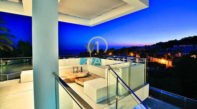 Villa de luxe moderne flambant neuve à Vista Alegre / Es Cubells avec d'excellentes vues sur la mer à louer, Ibiza - licence de location touristique