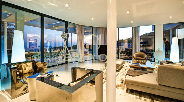 Villa de lujo moderna a estrenar en Vista Alegre / Es Cubells con excelentes vistas al mar en alquiler, Ibiza - licencia de alquiler turístico