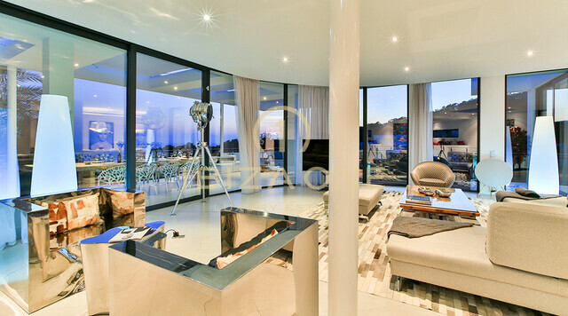 Villa de luxe moderne flambant neuve à Vista Alegre / Es Cubells avec d'excellentes vues sur la mer à louer, Ibiza - licence de location touristique