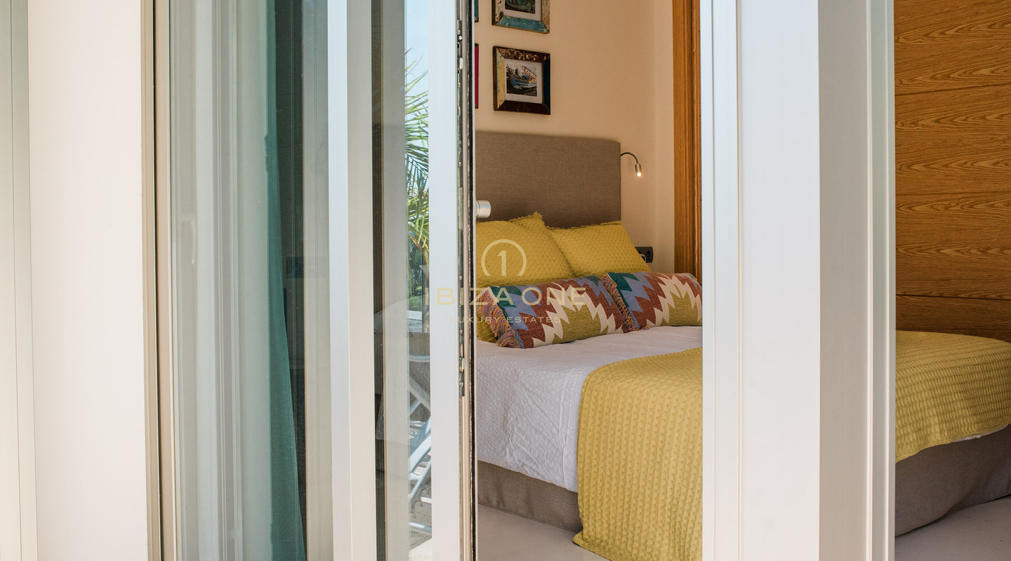 Moderna villa di lusso nella prestigiosa comunità recintata di Can Rimbau con fantastica vista panoramica in affitto, Ibiza