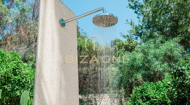 Moderna villa de lujo en la prestigiosa comunidad cerrada de Can Rimbau con fantásticas vistas panorámicas en alquiler, Ibiza