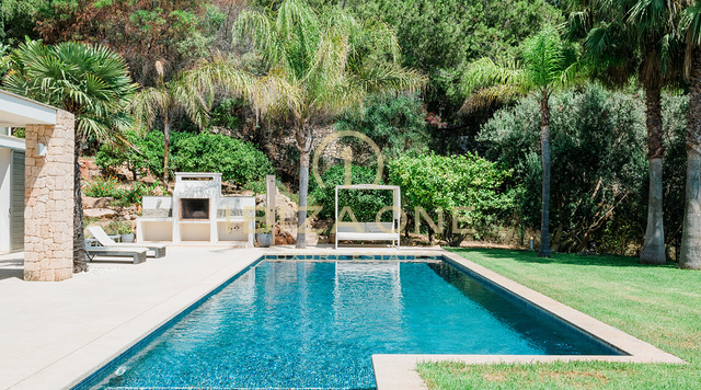 Moderna villa di lusso nella prestigiosa comunità recintata di Can Rimbau con fantastica vista panoramica in affitto, Ibiza