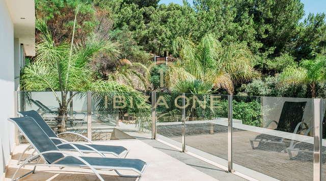 Moderna villa de lujo en la prestigiosa comunidad cerrada de Can Rimbau con fantásticas vistas panorámicas en alquiler, Ibiza