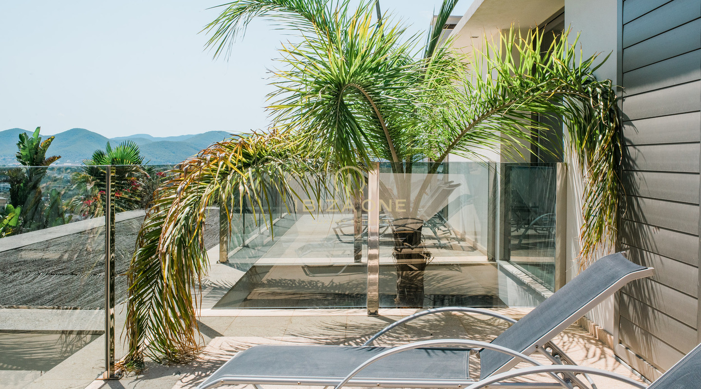 Moderna villa di lusso nella prestigiosa comunità recintata di Can Rimbau con fantastica vista panoramica in affitto, Ibiza
