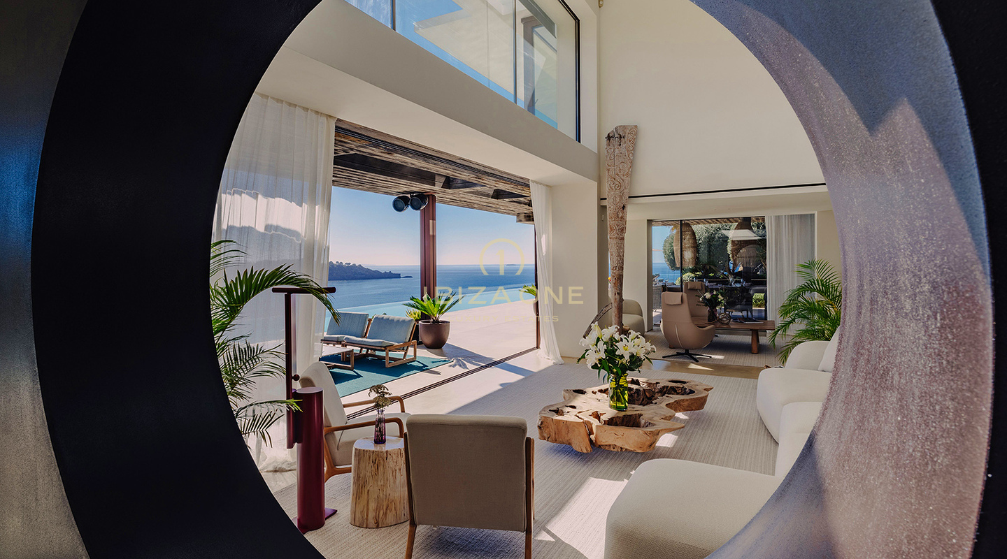 Villa de première ligne exclusif avec accès direct à la mer à louer
