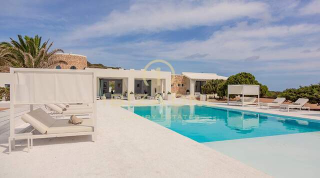 Ihr ultimativer Kurzurlaub: Luxuriöse Privatinsel zum Mieten, Ibiza