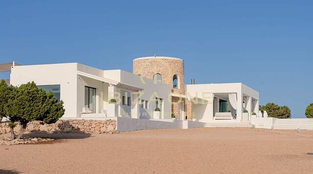 Votre escapade ultime : location d'une île privée de luxe, Ibiza