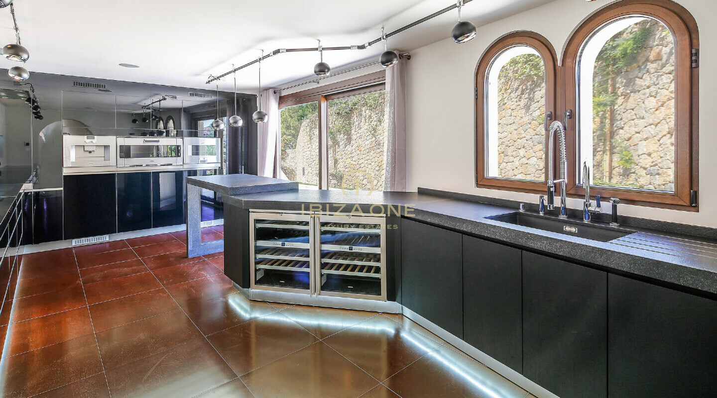 Luxe, elegant luxe herenhuis met adembenemend panoramisch uitzicht over de zee tot aan de baai van Palma te koop, Mallorca - Luxe, elegant luxe herenhuis met adembenemend panoramisch uitzicht over de zee tot aan de baai van Palma te huur, Mallorca