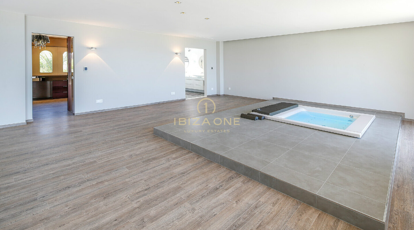 Luxe, elegant luxe herenhuis met adembenemend panoramisch uitzicht over de zee tot aan de baai van Palma te koop, Mallorca - Luxe, elegant luxe herenhuis met adembenemend panoramisch uitzicht over de zee tot aan de baai van Palma te huur, Mallorca