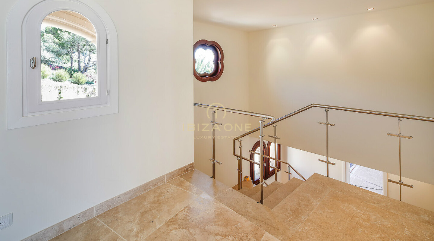Luxe, elegant luxe herenhuis met adembenemend panoramisch uitzicht over de zee tot aan de baai van Palma te koop, Mallorca - Luxe, elegant luxe herenhuis met adembenemend panoramisch uitzicht over de zee tot aan de baai van Palma te huur, Mallorca