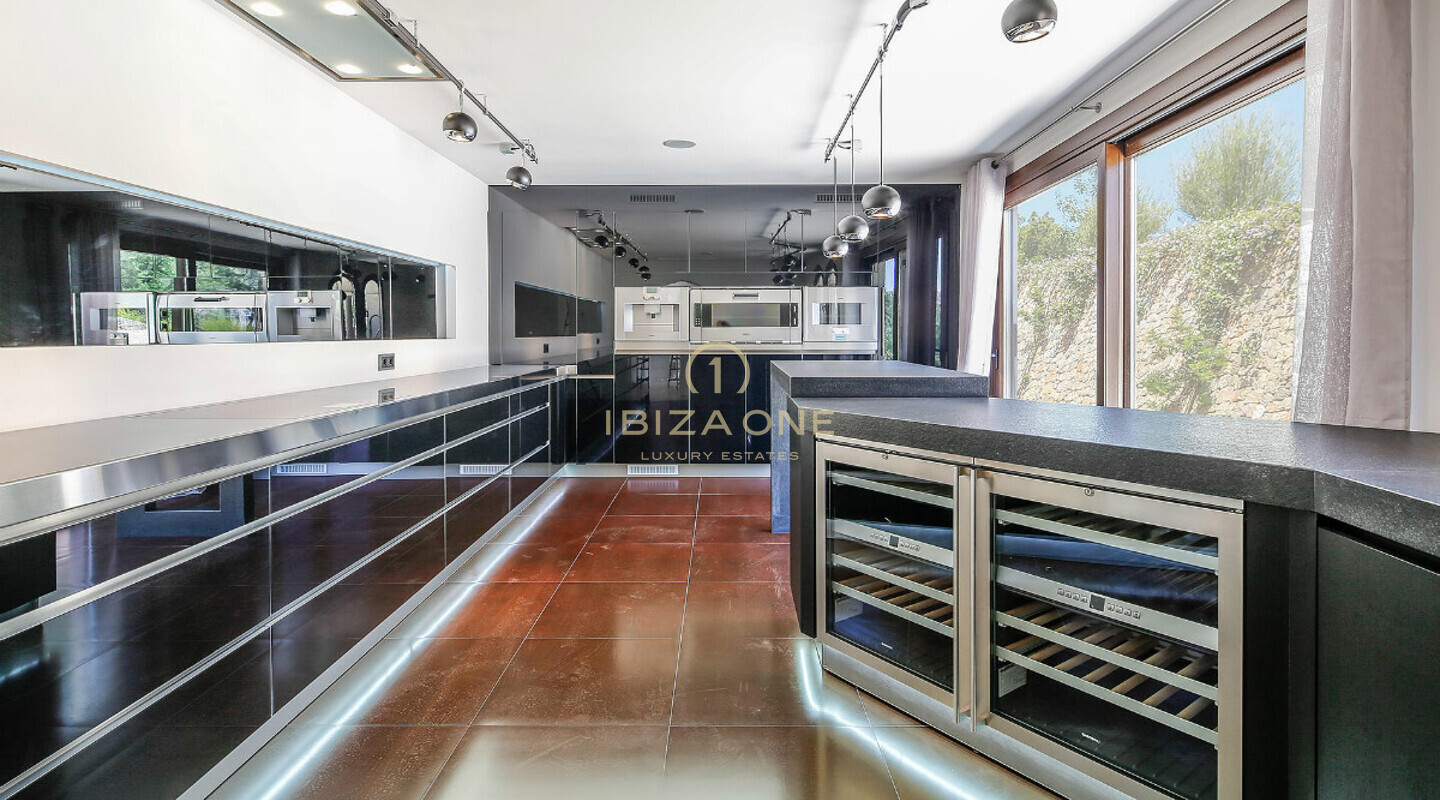 Luxe, elegant luxe herenhuis met adembenemend panoramisch uitzicht over de zee tot aan de baai van Palma te koop, Mallorca - Luxe, elegant luxe herenhuis met adembenemend panoramisch uitzicht over de zee tot aan de baai van Palma te huur, Mallorca