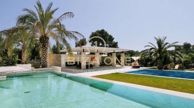 Nieuw gebouwde, lichte luxe villa in een prachtige subtropische tuin te koop, Ibiza - Nieuw gebouwde, lichte luxe villa in een prachtige subtropische tuin te huur, Ibiza