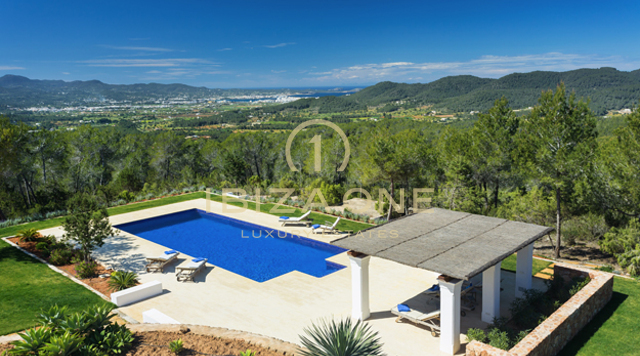 Luxe landgoed met panoramisch uitzicht te koop op Ibiza - Luxe landgoed met panoramisch uitzicht te huur op Ibiza