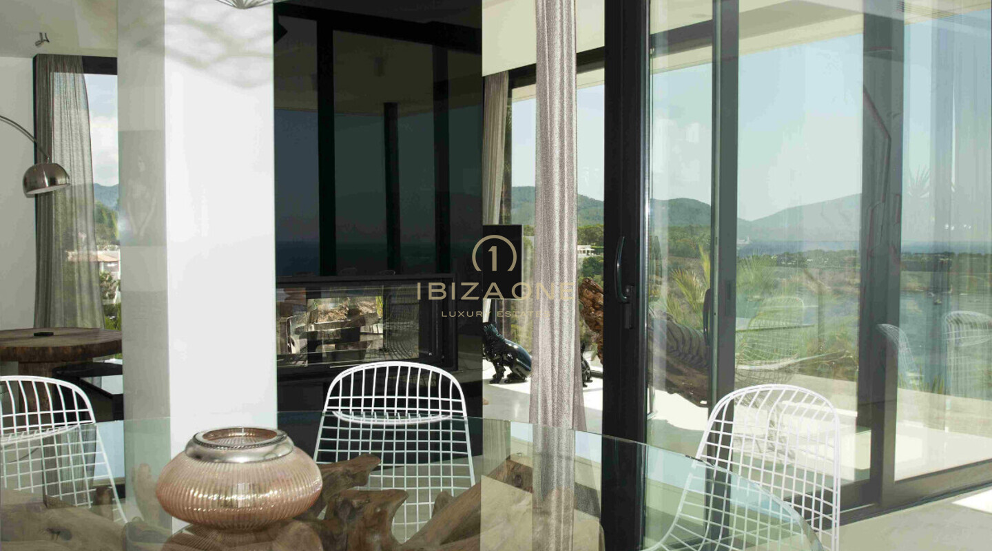 Luxury Villa by the water - second sea line Villa - second sea line Villa by the sea for sale, Ibiza - Luxury Villa by the water - second sea line Villa - second sea line Villa by the sea for rent, Ibiza