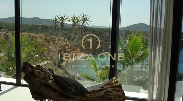 Villa de lujo junto al agua - segunda línea de mar Villa - segunda línea de mar Villa junto al mar en venta, Ibiza - Villa de lujo junto al agua - segunda línea de mar Villa - segunda línea de mar Villa junto al mar en alquiler, Ibiza