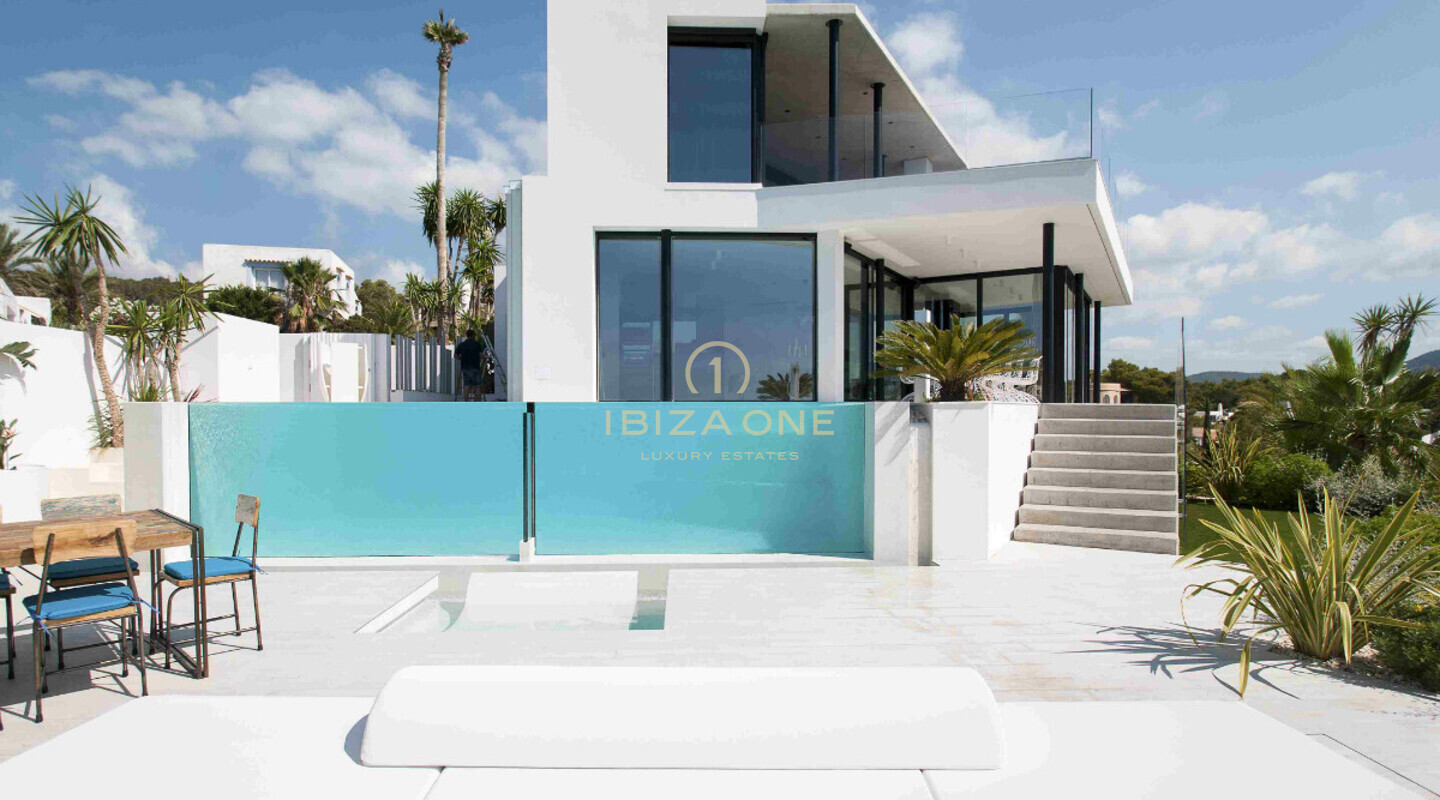 Luxe villa aan het water - tweede lijn zee Villa - tweede lijn zee Villa aan zee te koop, Ibiza - Luxe villa aan het water - tweede lijn zee Villa - tweede lijn zee Villa aan zee te huur, Ibiza