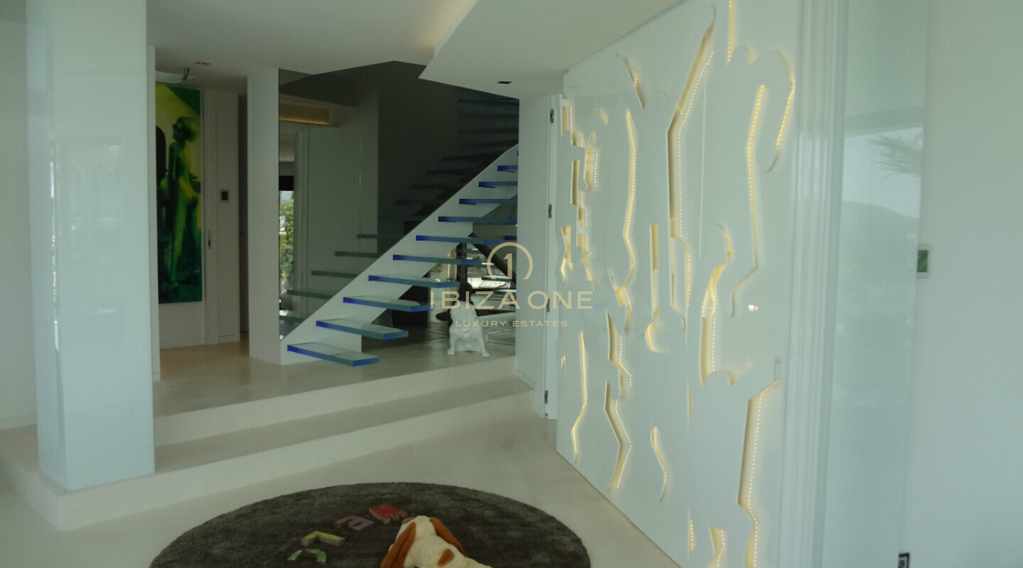Villa de lujo junto al agua - segunda línea de mar Villa - segunda línea de mar Villa junto al mar en venta, Ibiza - Villa de lujo junto al agua - segunda línea de mar Villa - segunda línea de mar Villa junto al mar en alquiler, Ibiza