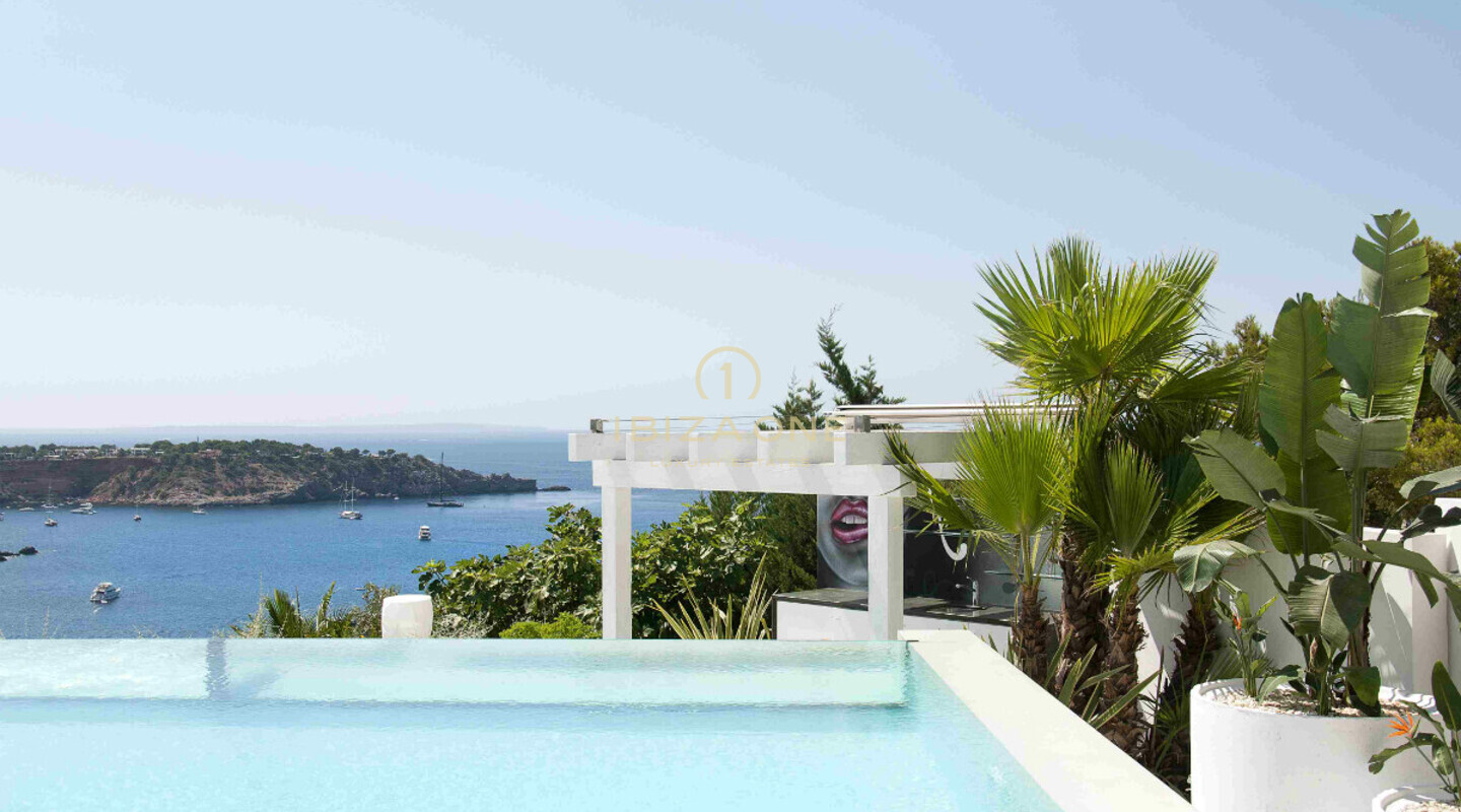 Villa de luxe au bord de l'eau - Villa en deuxième ligne de mer - Villa en deuxième ligne de mer à vendre, Ibiza - Villa de luxe au bord de l'eau - Villa en deuxième ligne de mer - Villa en deuxième ligne de mer à louer, Ibiza