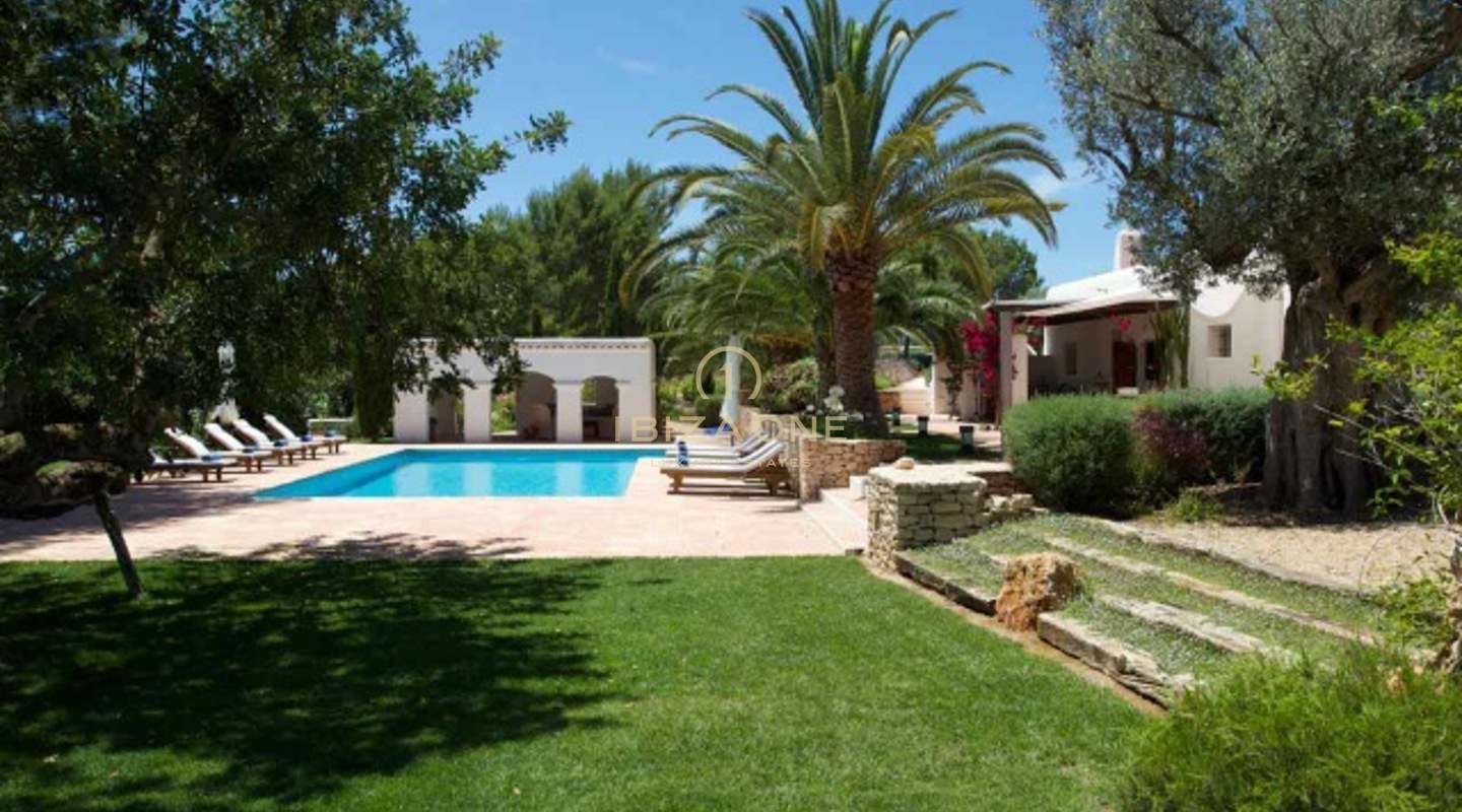 Prachtige gerenoveerde finca in Cala Jondal, vlakbij Blue Marlin te koop, Ibiza - Prachtige gerenoveerde finca in Cala Jondal, vlakbij Blue Marlin te huur, Ibiza -