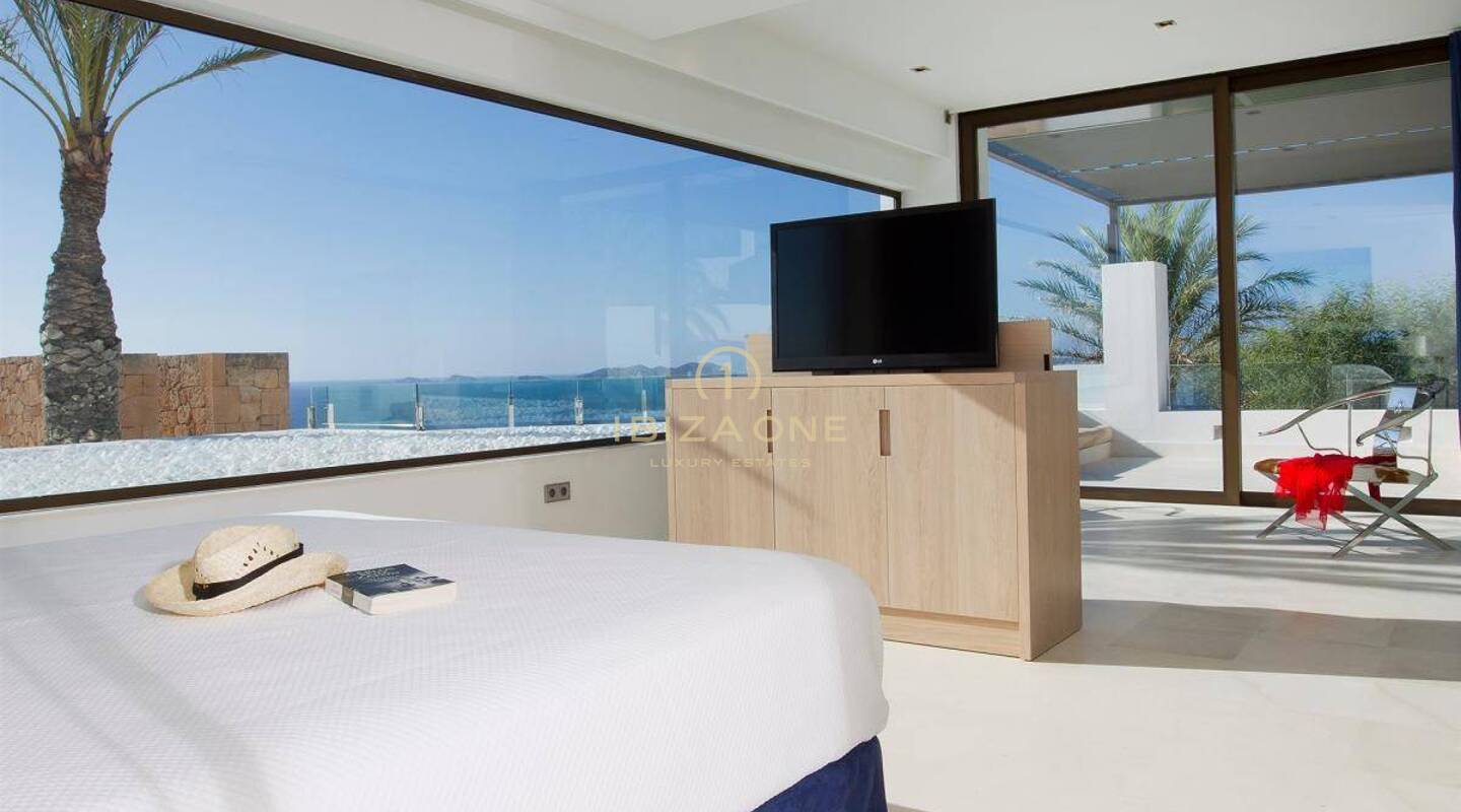 Villa de lujo en primera línea de mar de 7 dormitorios en venta - casa frente al mar - primera línea de mar, Ibiza - Villa de lujo en primera línea de mar de 7 dormitorios en alquiler - casa frente al mar - primera línea de mar, Ibiza
